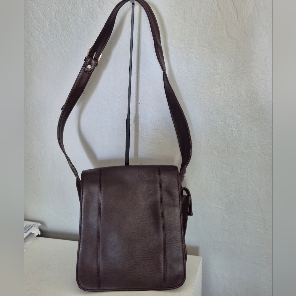 Vintage Coach Brown Leather Shoulder Bag